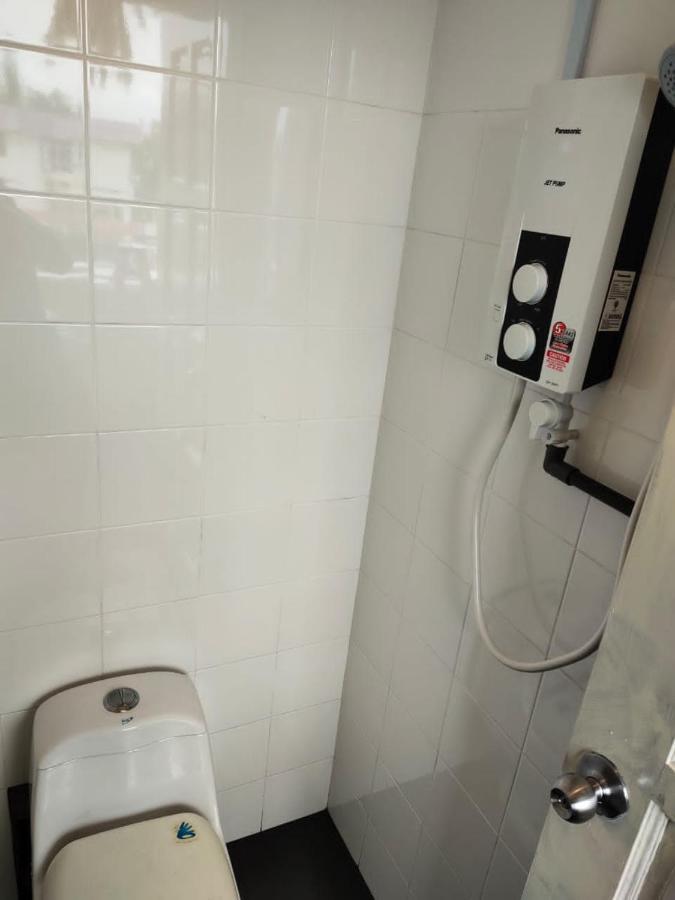 Apartment Aa Residen Luxury 18mins Walk Tanjung Aru & Golf Course, Not Side *