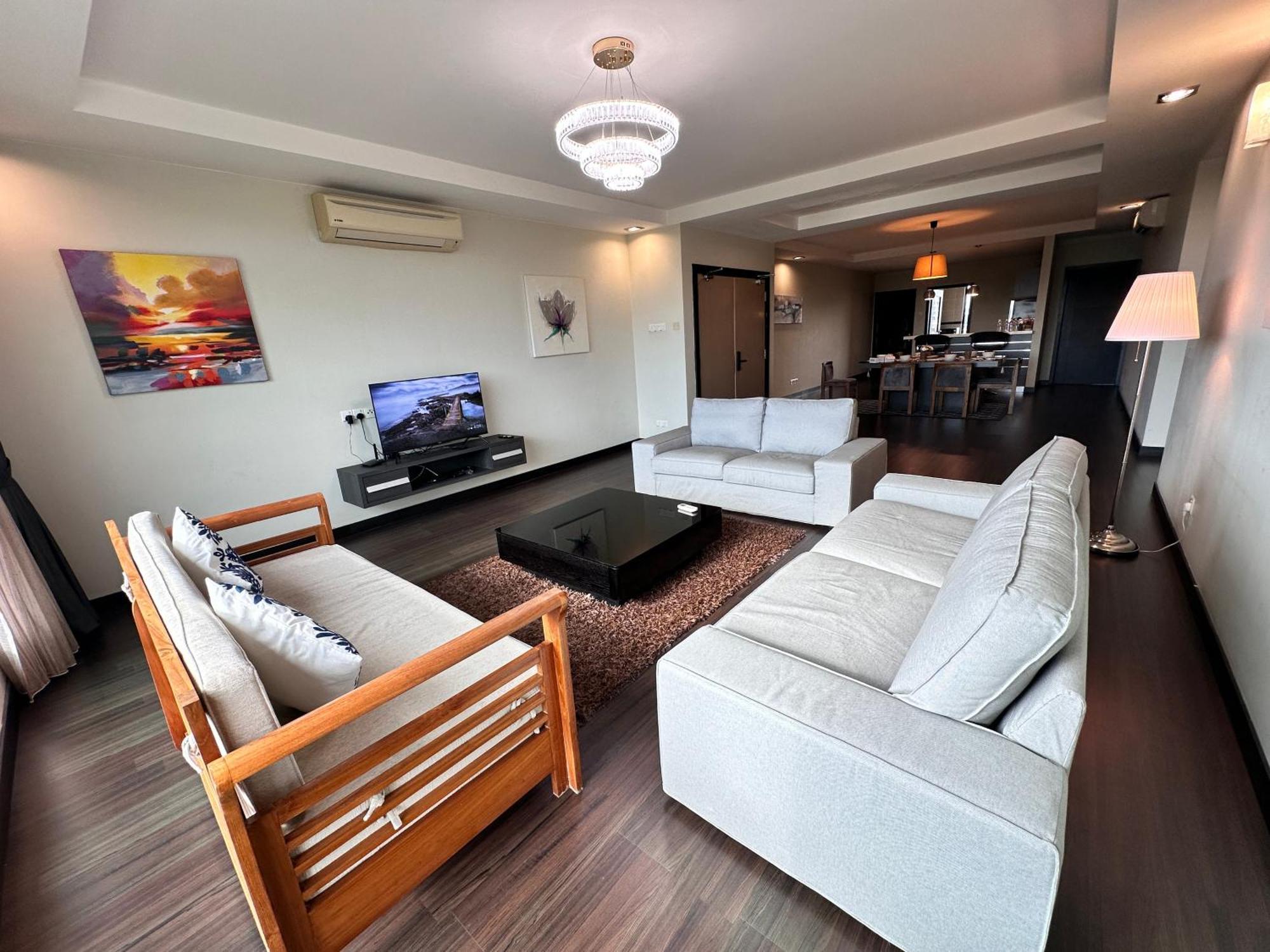 Apartment Aa Residen Luxury 18mins Walk Tanjung Aru & Golf Course, Not Side Kota Kinabalu